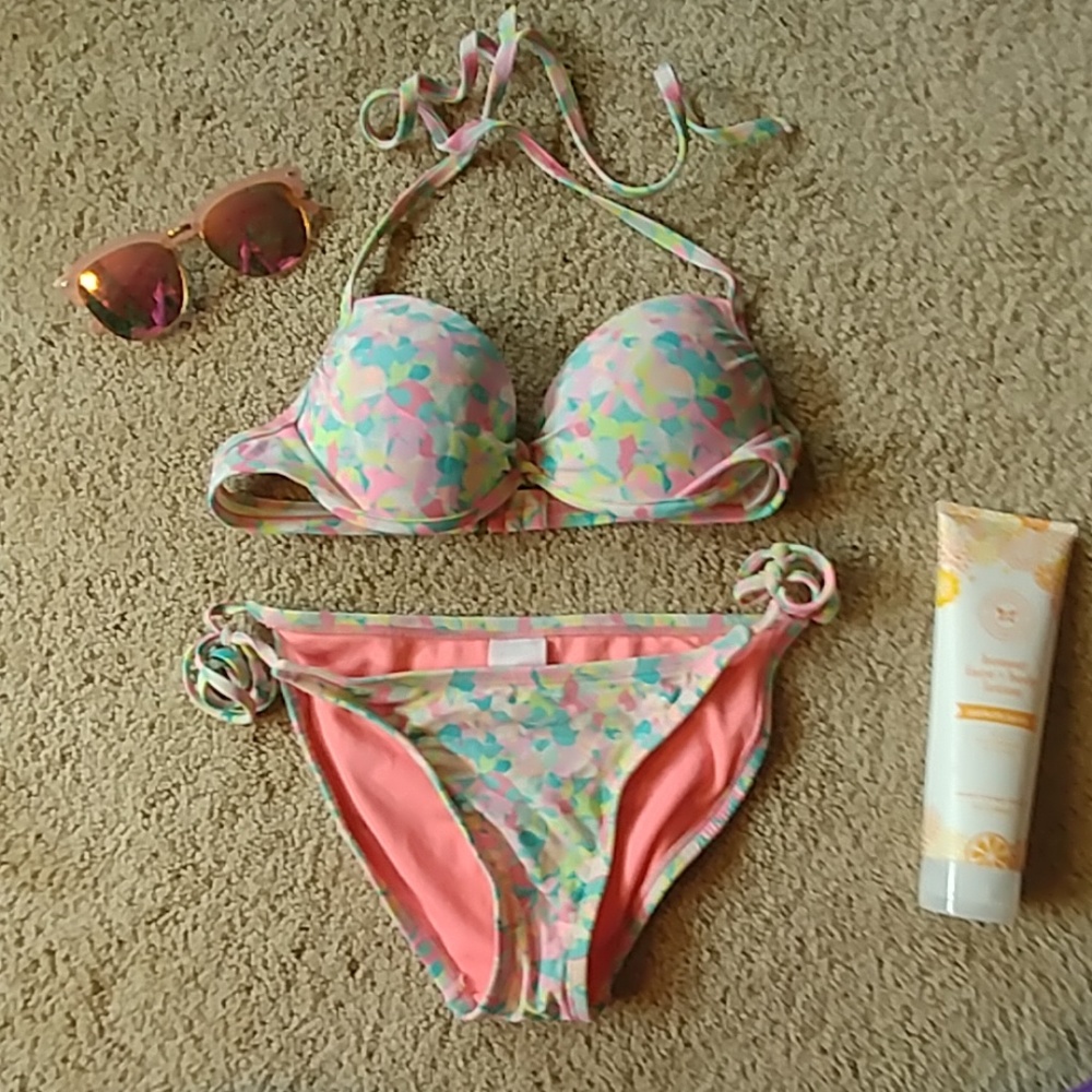 Summer bathing suit